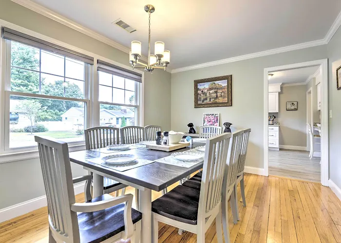 Charming Old Saybrook Cottage < 1 Mi To Beach